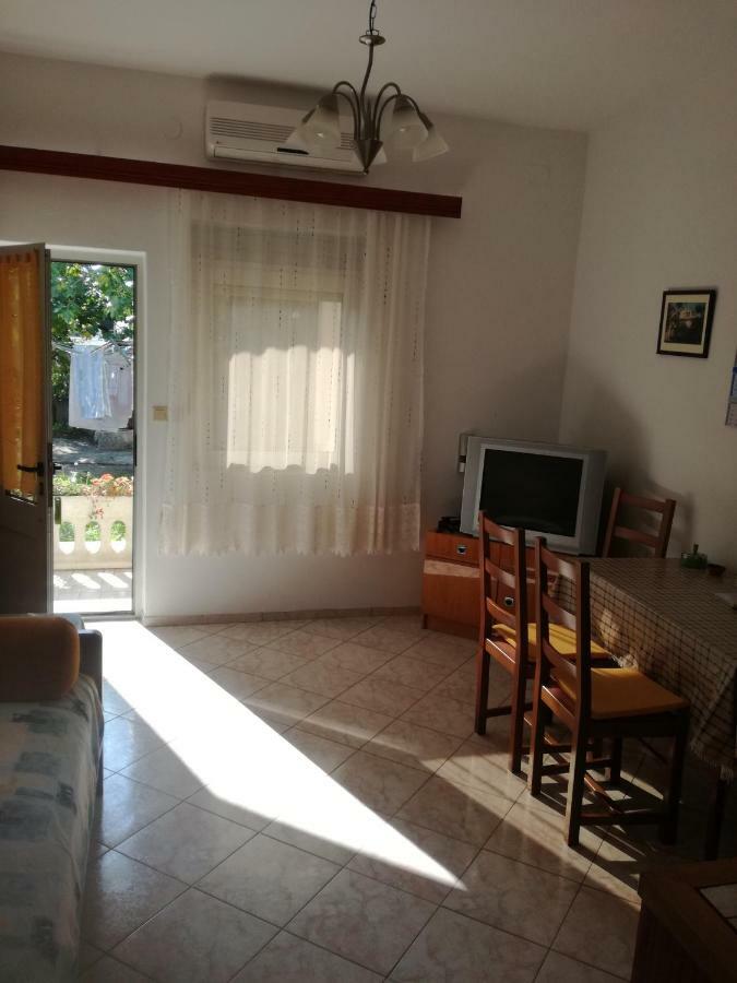 Apartmani Marijana Selce Esterno foto