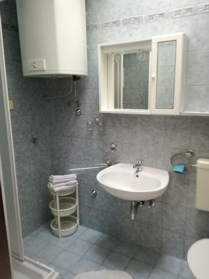 Apartmani Marijana Selce Esterno foto
