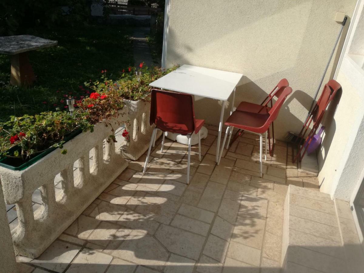 Apartmani Marijana Selce Esterno foto