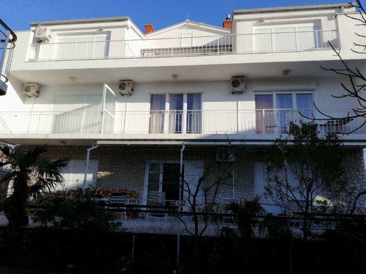 Apartmani Marijana Selce Esterno foto